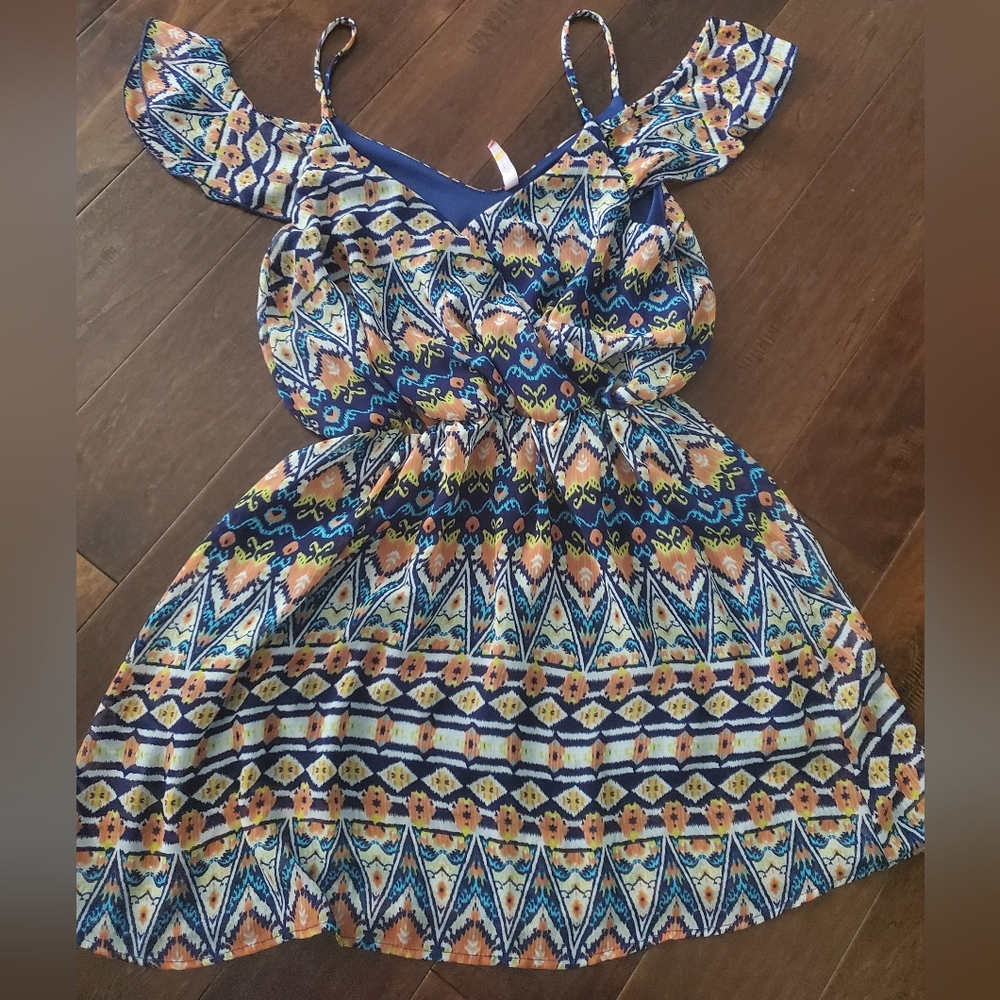 Beautiful dress size small orange and blue peach royal brand